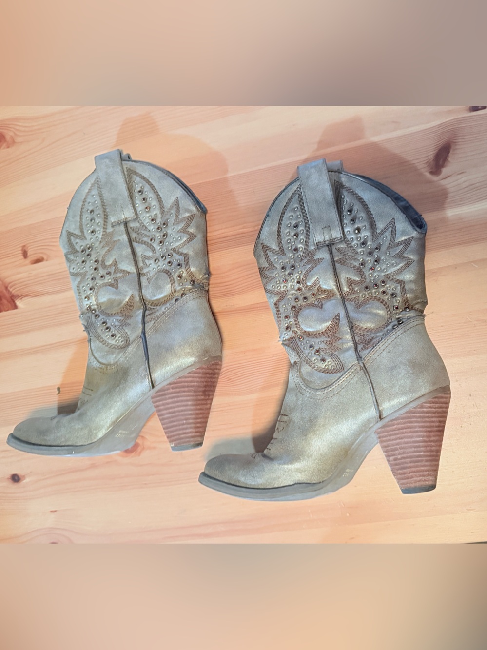 Very Volatile Los Angeles Gray Studded Western Ankle Boots